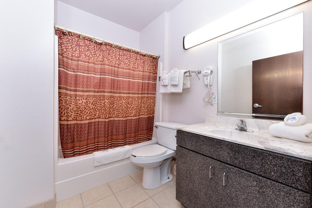Americas Best Value Inn Somerville Texas Szoba fotó
